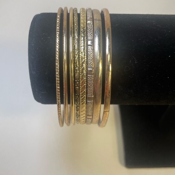 Eight Gold Tone Bangle Bracelet Set - Picture 1 of 5